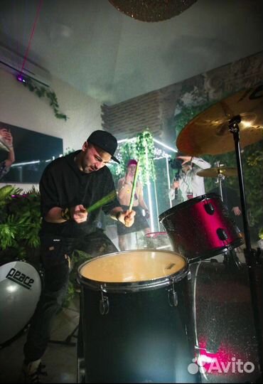 Барабанное Бармен Шоу праздник под ключ