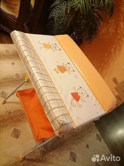 Пеленальная стол с ванночкой