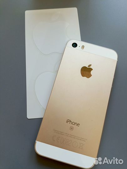 iPhone SE, 128 ГБ