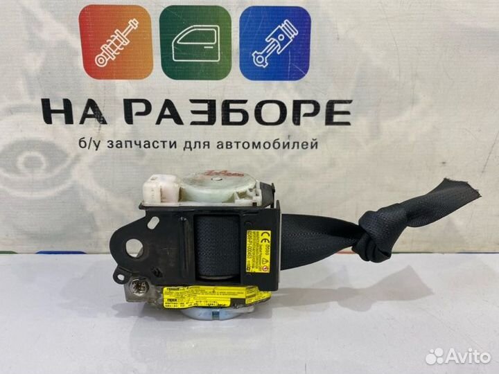 Ремень безопасности задний левый Toyota Land