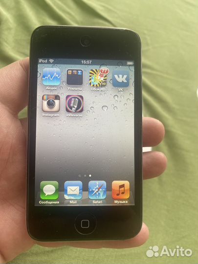 Плеер iPod touch 4