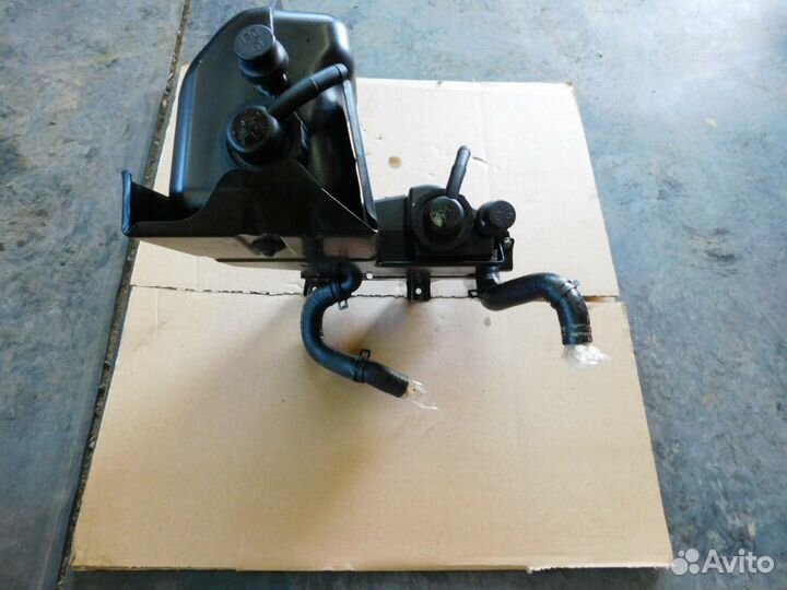 Бачок под гидравлику на Mercedes CL-Class C215