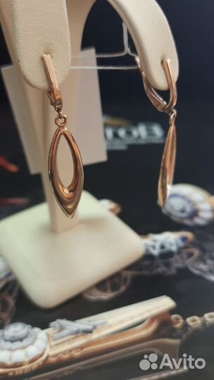 Золотые серьги