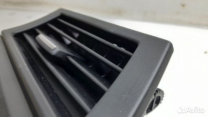 Дефлектор передний левый Bmw X5 E70 3.0 2012