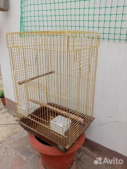Клетка для крупного попугая