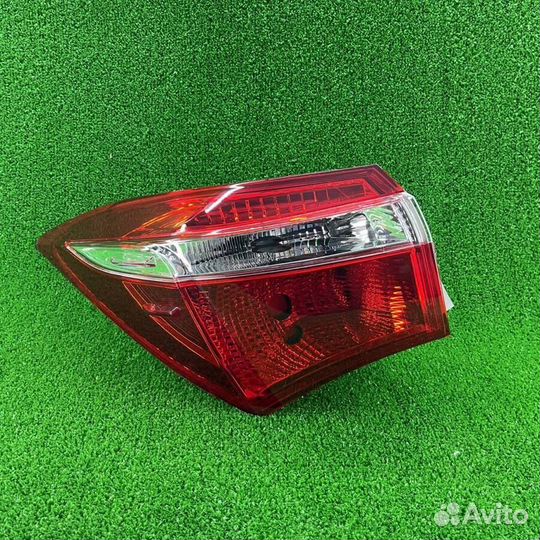 Фонарь левый задний Тойота Королла Е160 (13-19)