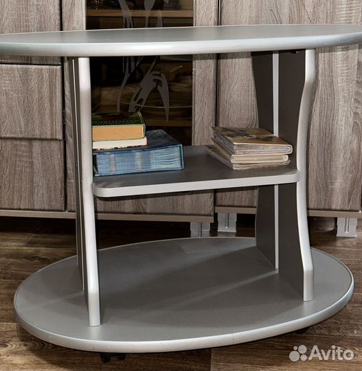 Журнальный столик