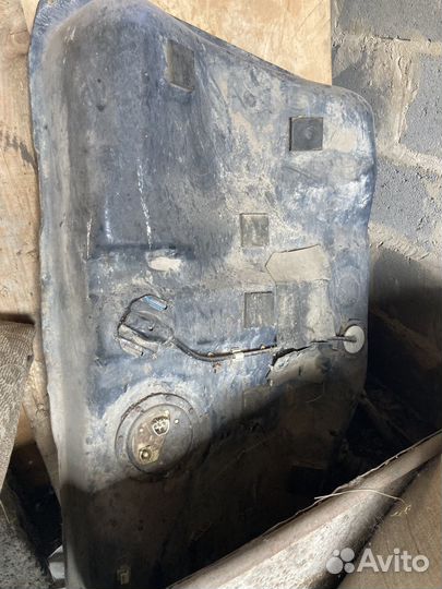 Бензобак camry v50