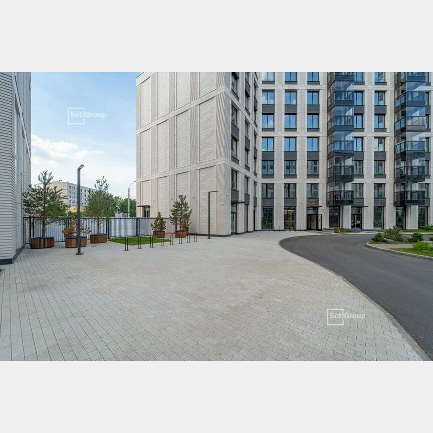 2-к. квартира, 84,1 м², 1/7 эт.