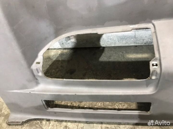 Обшивка багажника левая Volkswagen Transporter T5