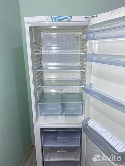 Холодильник Indesit