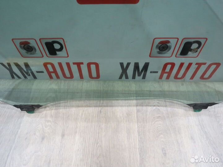 Стекло переднее правое Toyota Camry 40