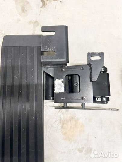 Выдвижные электрические пороги BMW X7