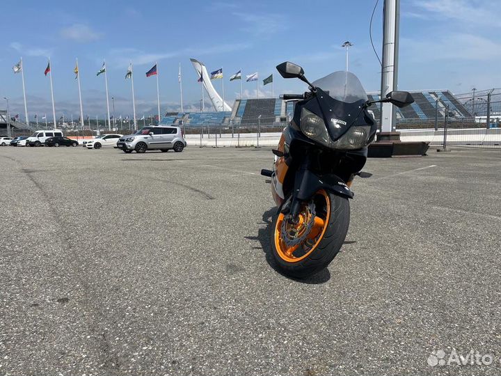 Мотоцикл Honda CBR600