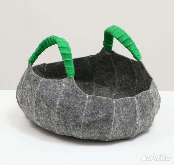 Лежанка для животных из войлока