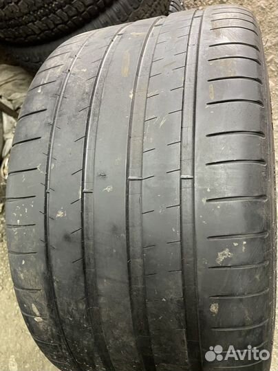 Michelin Pilot Super Sport 325/30 R21