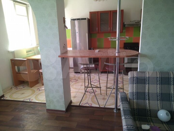 Авито волгоград снять квартиру. Авито волгоград снять квартиру на длительный срок. Авито волгоград снять квартиру на длительный срок. Авито волгоград снять квартиру длительный срок. Гостиница в астрахани на ленина.