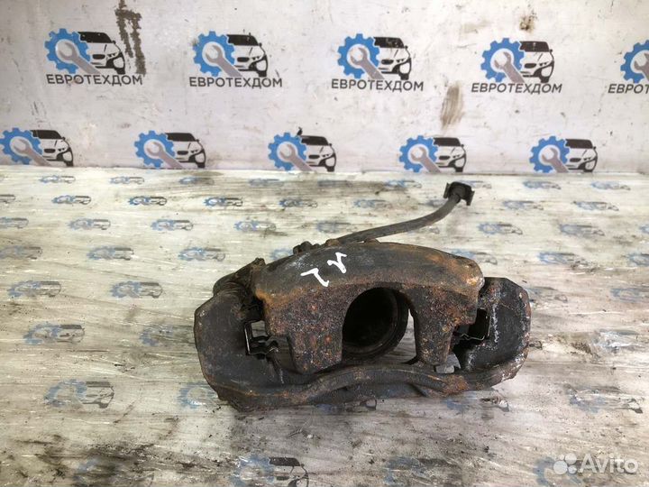 Суппорт передний правый Citroen Berlingo KFW TU3A