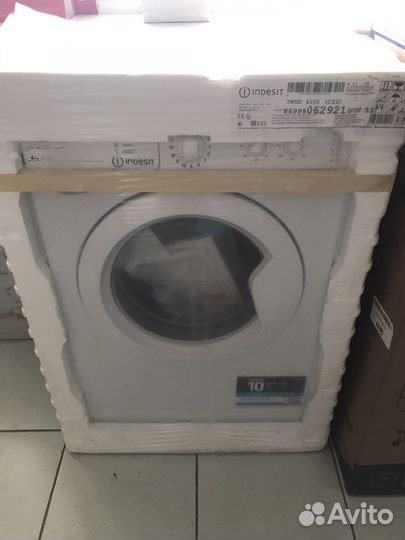 Новая стиральная машина Indesit iwud4105(CIS)