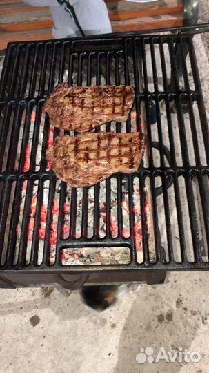 Чугунная решетка барбекю для жарки мяса