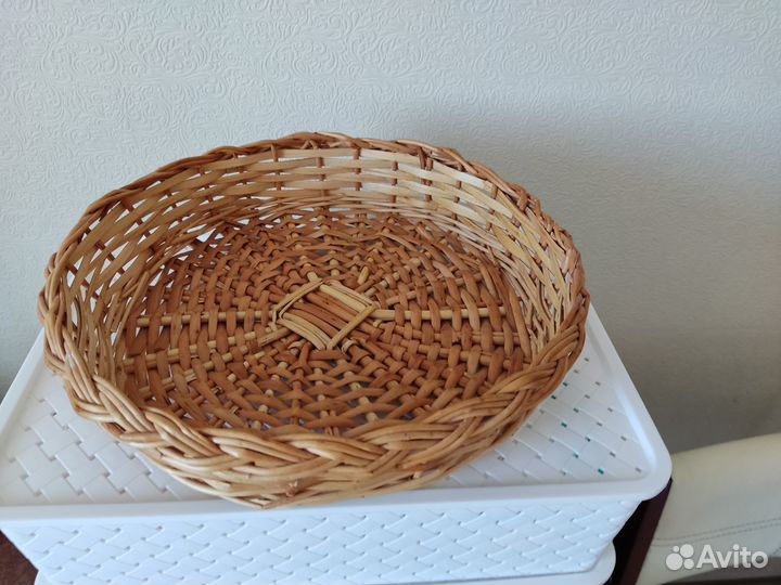 Корзина плетеная / Флористическая основа из пенопл