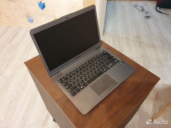 Ноутбук Samsung np530