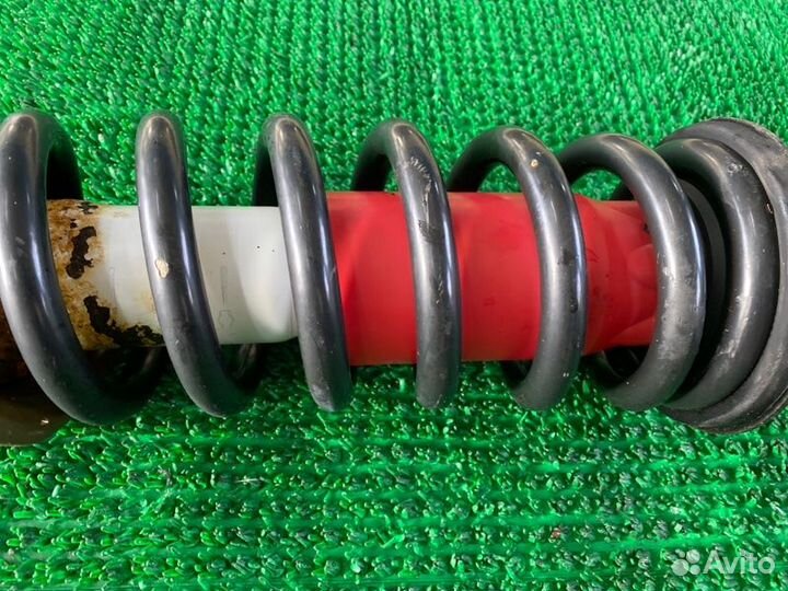 Стойка подвески перед. Nissan Pathfinder