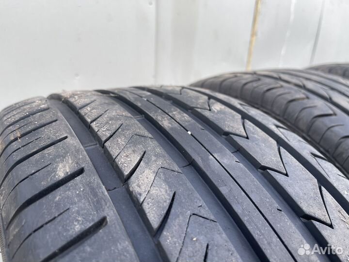 ONYX NY-901 245/40 R18 97W