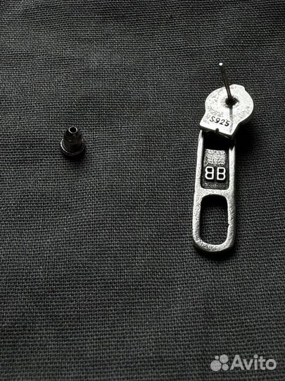 Серьга balenciaga