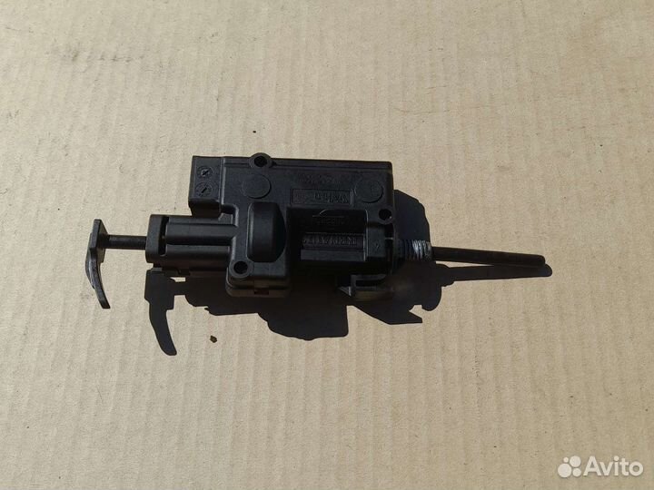 Активатор лючка бензобака Renault Megane 3