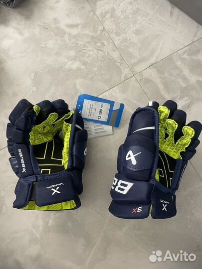 Перчатки юноши bauer vapor 3X S22 JR