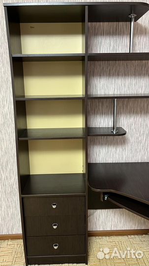 Компьютерный стол