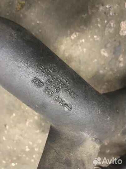 Патрубок Volkswagen Passat (B3) 1988-1993