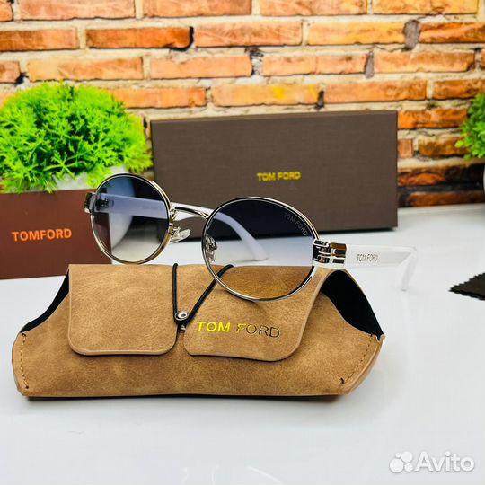 Солнцезащитные очки Tom Ford Unisex