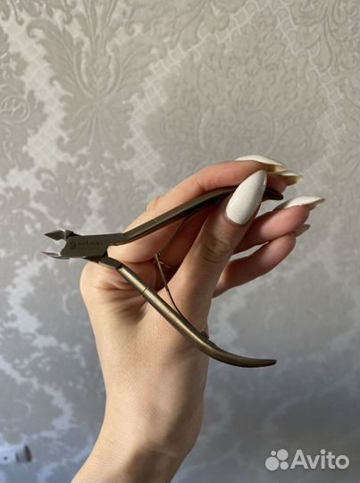 Маникюрные кусачки