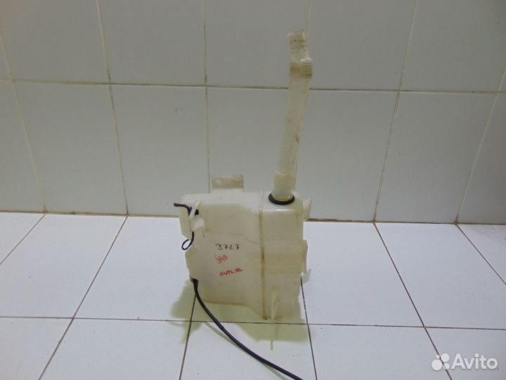 Бачок омывателя Mitsubishi Outlander CW1W