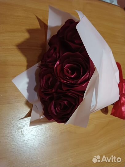 Цветы из атласных лент