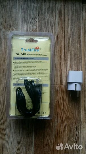 Зарядное устройство TrustFire TR-006