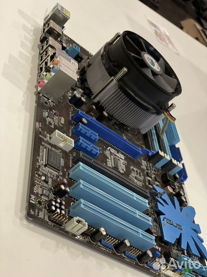 Материнская плата Asus