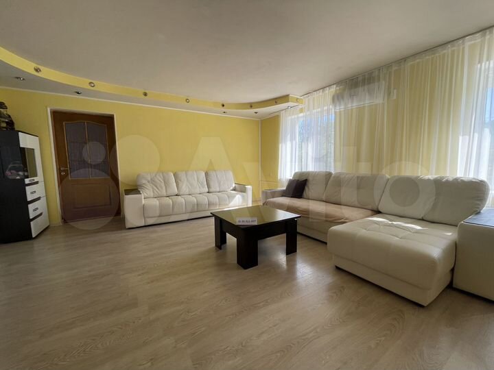 Дом 180 м² на участке 8 сот.