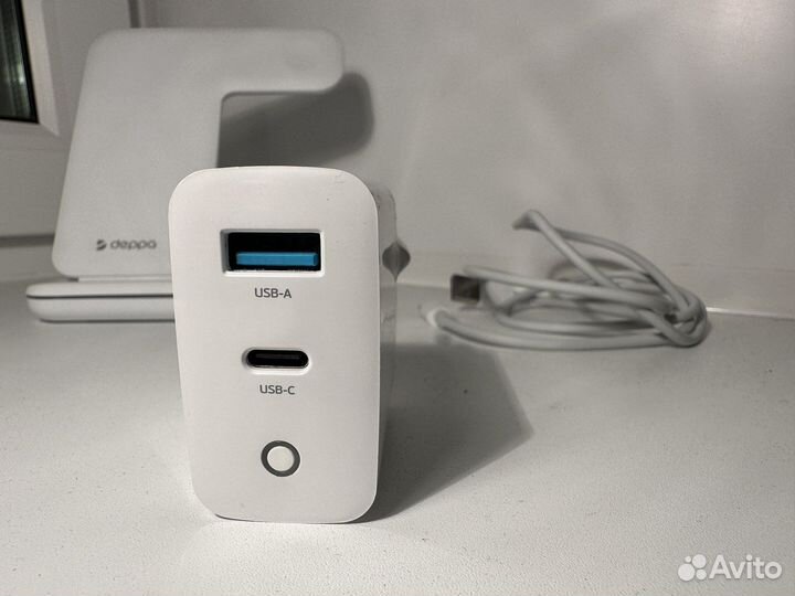 Зарядная станция Deppa 3в1 для iPhone