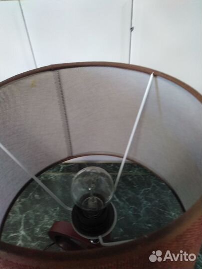 Лампа и светильник