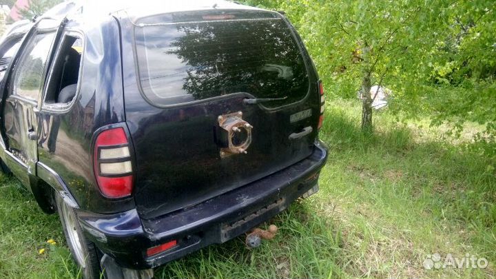 Дверь задняя правая нива шевроле (авторазборка)