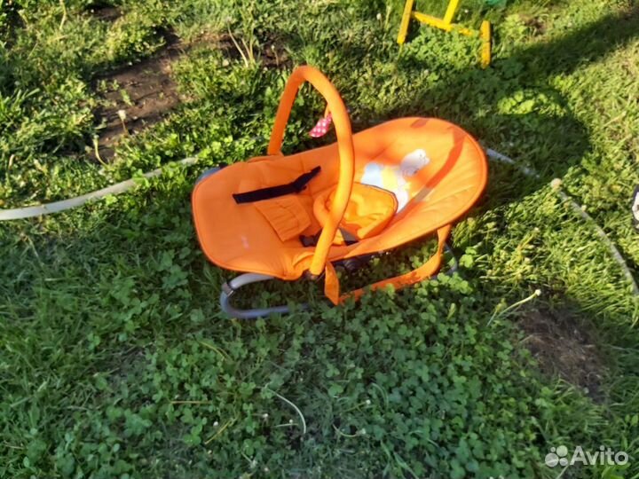 Шезлонг детский