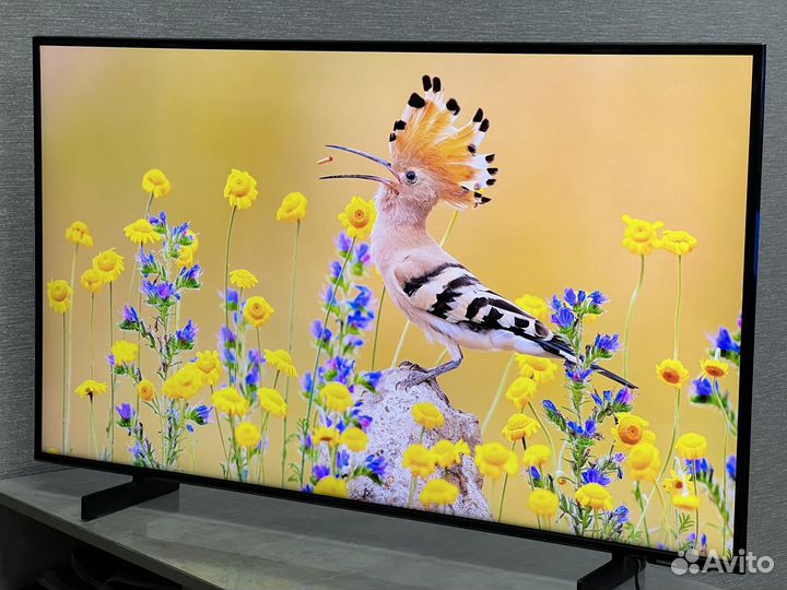 Samsung Crystal UHD 8 серии в дизайне AirSlim