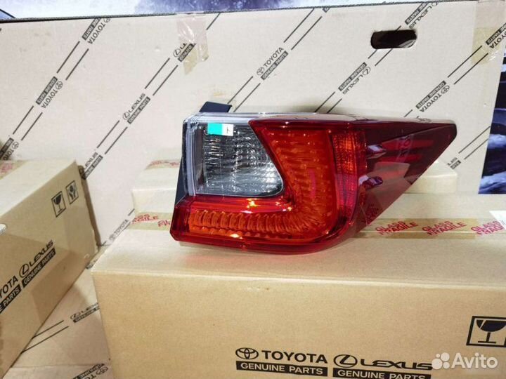 Фонарь в крыло правый Lexus Rc