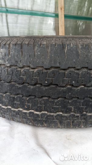 Bridgestone Dueler H/T D689 265/70 R16