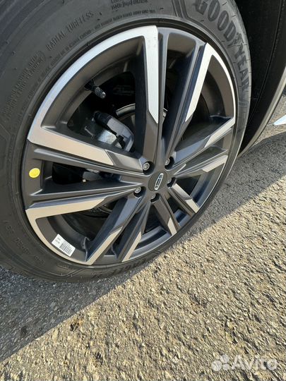 Geely Monjaro 2.0 AT, 2023, 200 км