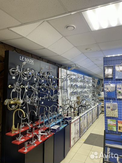 Продавец консультант в м н строит материалов