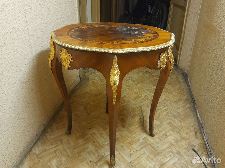 Стол чайный, антикварный